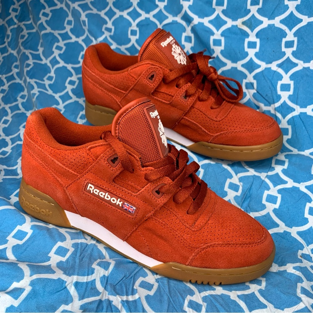 Women’s size 8.5 Reebok workout plus EG burnt amber athletic sneakers gum wmns w